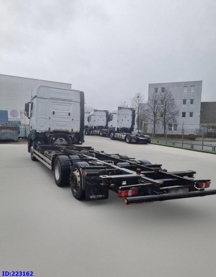 MERCEDES-BENZ Actros 2542 BDF 6x2 Euro6 - Шаси кабина: снимка 5 MERCEDES-BENZ Actros 2542 BDF 6x2 Euro6 - Шаси кабина: снимка 5