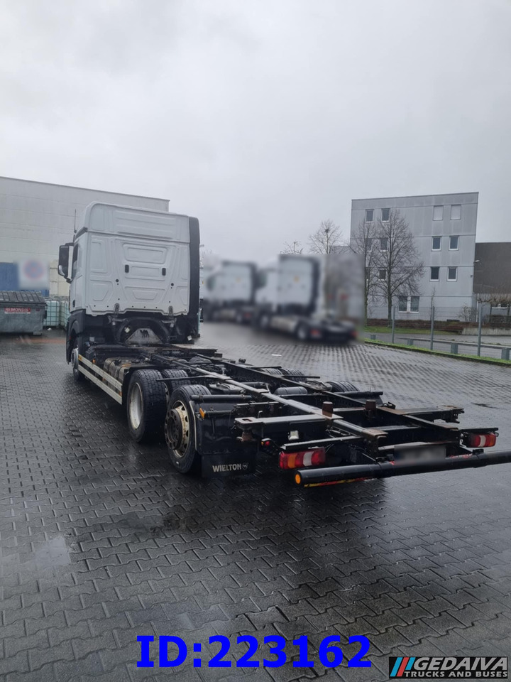 MERCEDES-BENZ Actros 2542 BDF 6x2 Euro6 - Шаси кабина: снимка 5 MERCEDES-BENZ Actros 2542 BDF 6x2 Euro6 - Шаси кабина: снимка 5
