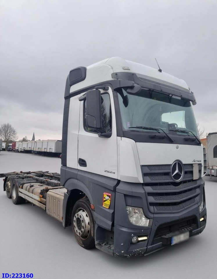 MERCEDES-BENZ Actros 2542 BDF Euro6 - Шаси кабина: снимка 2 MERCEDES-BENZ Actros 2542 BDF Euro6 - Шаси кабина: снимка 2