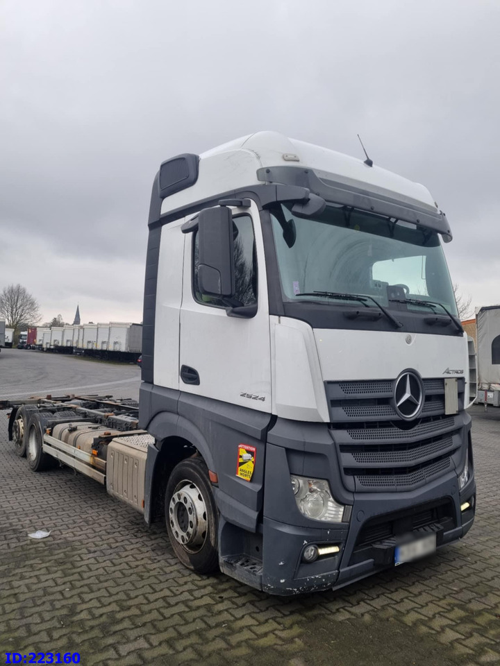 MERCEDES-BENZ Actros 2542 BDF Euro6 - Шаси кабина: снимка 2 MERCEDES-BENZ Actros 2542 BDF Euro6 - Шаси кабина: снимка 2