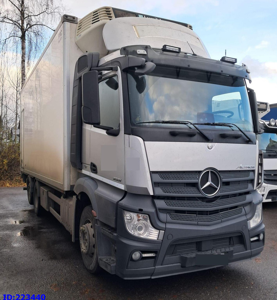 MERCEDES-BENZ Actros 2551 6x2 Euro6 - Рефрижератор камион: снимка 2 MERCEDES-BENZ Actros 2551 6x2 Euro6 - Рефрижератор камион: снимка 2