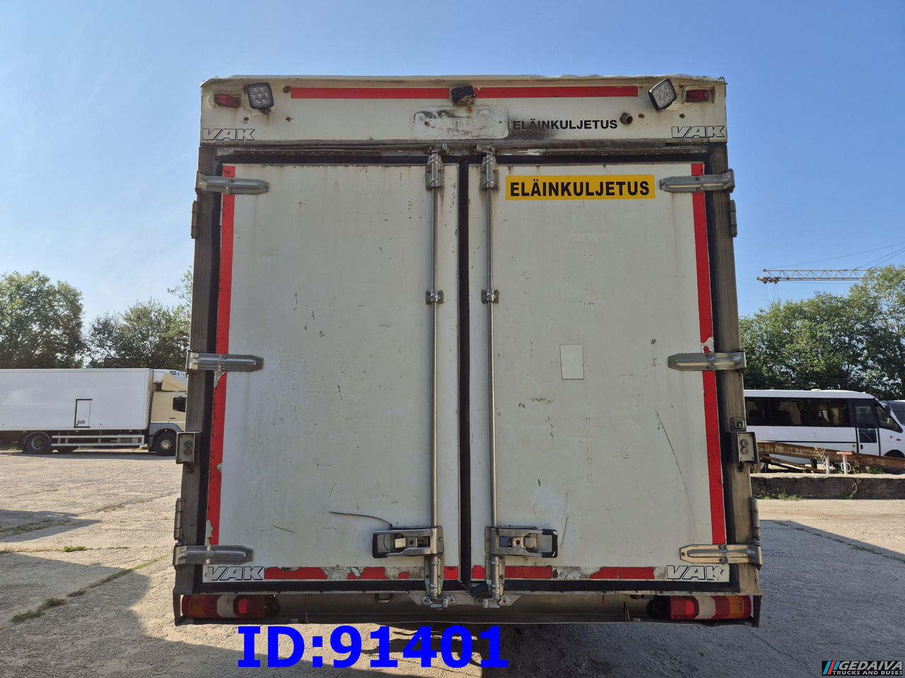 MERCEDES-BENZ Antos 2532 - 6x2 - Euro 6 - Animal transport - За превоз на животни камион: снимка 5 MERCEDES-BENZ Antos 2532 - 6x2 - Euro 6 - Animal transport - За превоз на животни камион: снимка 5