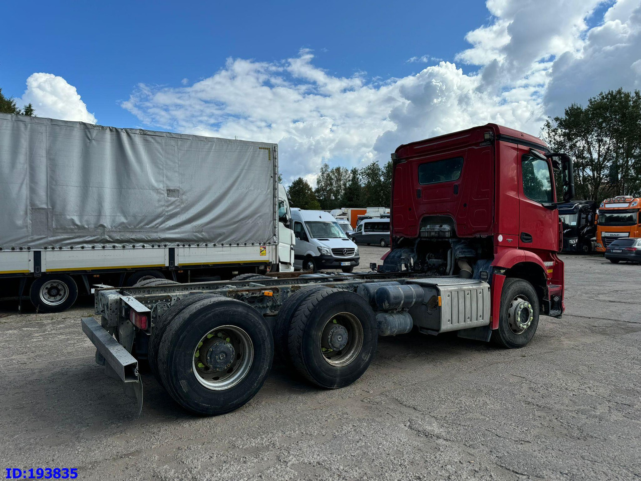 MERCEDES-BENZ Arocs 2840 6x4 Manual Euro6 - Шаси кабина: снимка 5 MERCEDES-BENZ Arocs 2840 6x4 Manual Euro6 - Шаси кабина: снимка 5