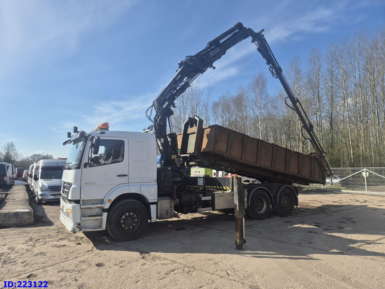 MERCEDES-BENZ Axor 2533 6x2 + Atlas 332.3E Crane - Самосвал камион: снимка 1 MERCEDES-BENZ Axor 2533 6x2 + Atlas 332.3E Crane - Самосвал камион: снимка 1