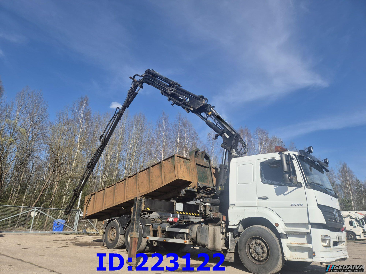 MERCEDES-BENZ Axor 2533 6x2 + Atlas 332.3E Crane - Самосвал камион: снимка 4 MERCEDES-BENZ Axor 2533 6x2 + Atlas 332.3E Crane - Самосвал камион: снимка 4