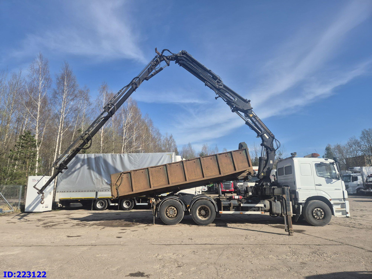 MERCEDES-BENZ Axor 2533 6x2 + Atlas 332.3E Crane - Самосвал камион: снимка 5 MERCEDES-BENZ Axor 2533 6x2 + Atlas 332.3E Crane - Самосвал камион: снимка 5