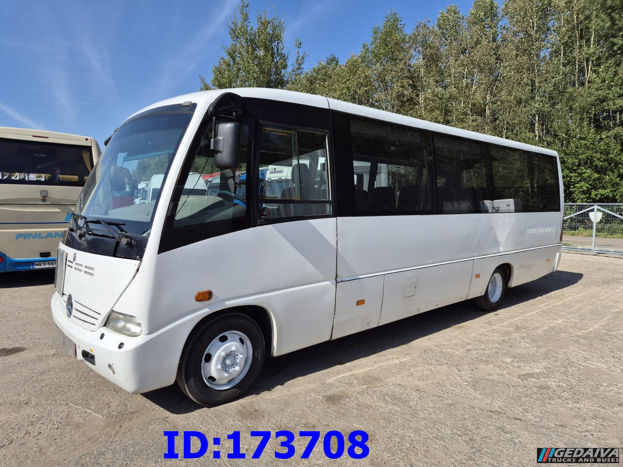 Туристически автобус MERCEDES-BENZ Medio 30 Seat: снимка 1
