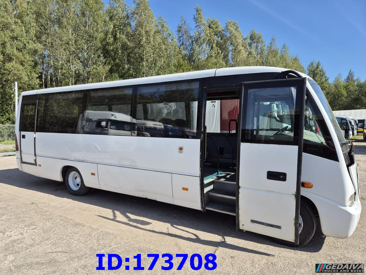 MERCEDES-BENZ Medio 30 Seat - Туристически автобус: снимка 5 MERCEDES-BENZ Medio 30 Seat - Туристически автобус: снимка 5