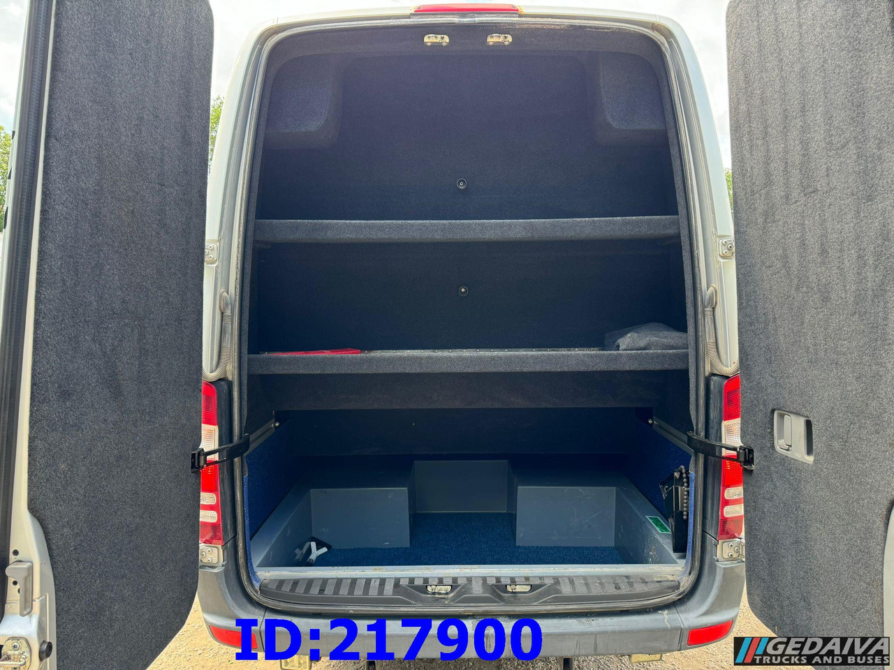MERCEDES-BENZ Sprinter 516 - VIP - 17 places - Туристически автобус: снимка 5 MERCEDES-BENZ Sprinter 516 - VIP - 17 places - Туристически автобус: снимка 5
