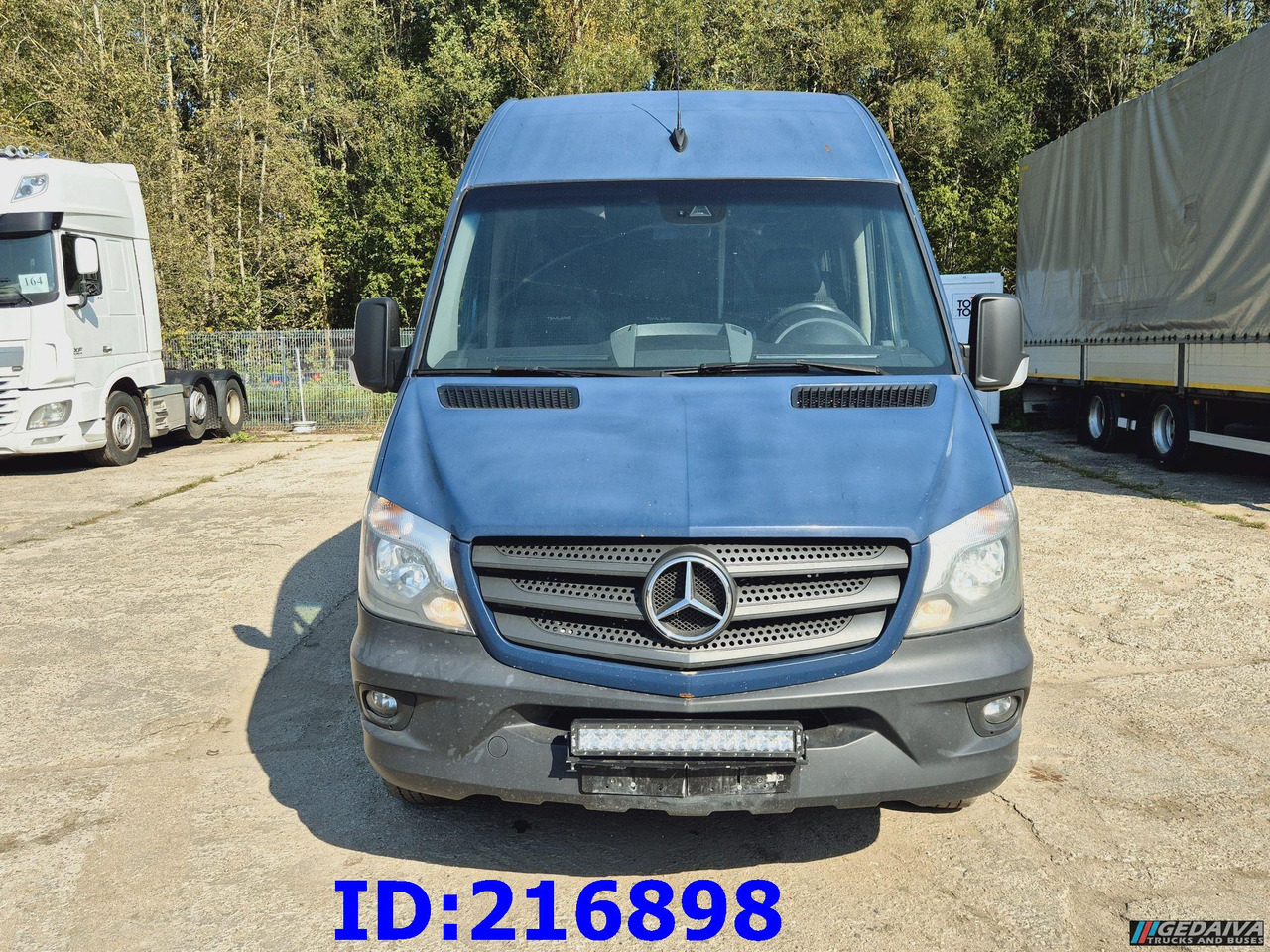 MERCEDES-BENZ Sprinter 516 - VIP - Tamlans 16-seater - Туристически автобус: снимка 2 MERCEDES-BENZ Sprinter 516 - VIP - Tamlans 16-seater - Туристически автобус: снимка 2