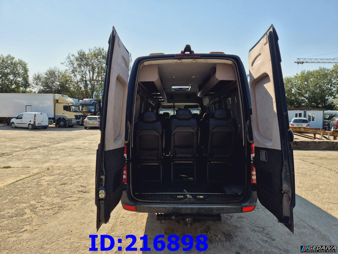 MERCEDES-BENZ Sprinter 516 - VIP - Tamlans 16-seater - Туристически автобус: снимка 5 MERCEDES-BENZ Sprinter 516 - VIP - Tamlans 16-seater - Туристически автобус: снимка 5