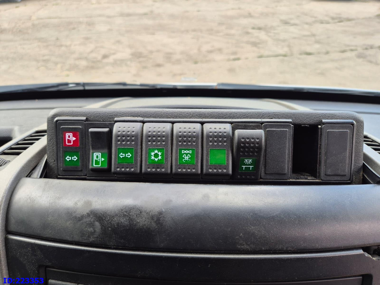 Микробус, Пътнически бус MERCEDES-BENZ Sprinter 518 - 23 Seater: снимка 10