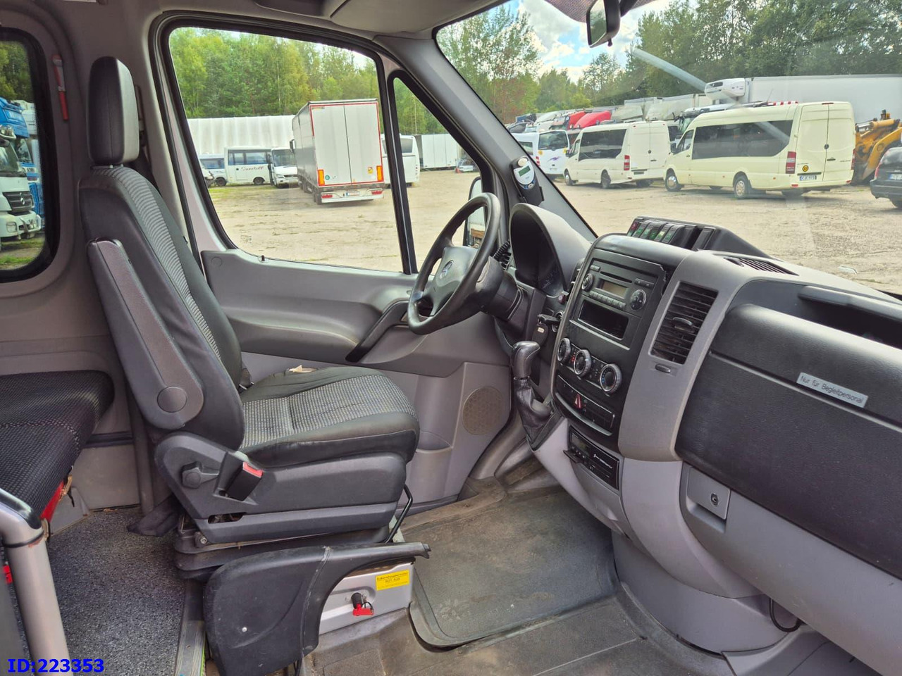 Микробус, Пътнически бус MERCEDES-BENZ Sprinter 518 - 23 Seater: снимка 13