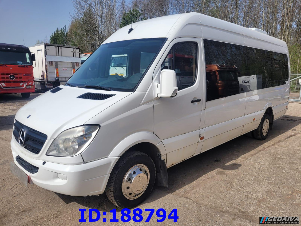 MERCEDES-BENZ Sprinter 518 - Kasten VIP - 20 Seater - Туристически автобус: снимка 1 MERCEDES-BENZ Sprinter 518 - Kasten VIP - 20 Seater - Туристически автобус: снимка 1