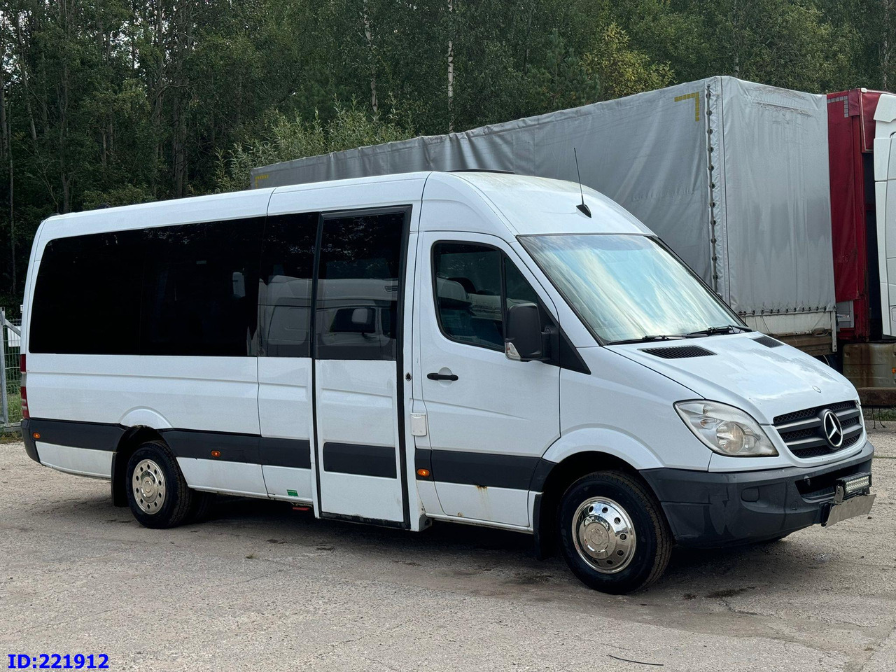 MERCEDES-BENZ Sprinter 518 VIP 17-Place - Туристически автобус: снимка 4 MERCEDES-BENZ Sprinter 518 VIP 17-Place - Туристически автобус: снимка 4