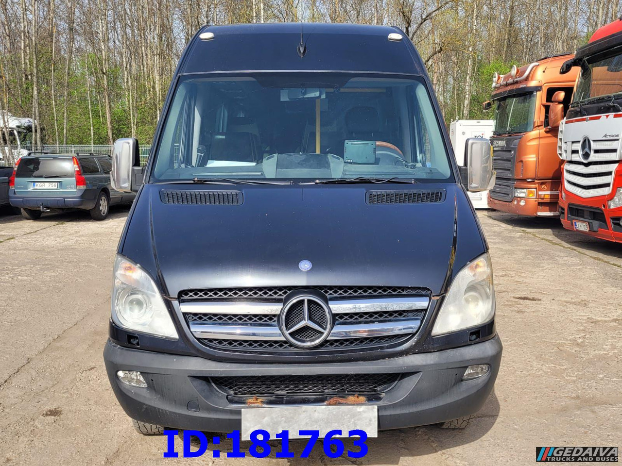 MERCEDES-BENZ Sprinter 518 - VIP - 17 Seater - Туристически автобус: снимка 2 MERCEDES-BENZ Sprinter 518 - VIP - 17 Seater - Туристически автобус: снимка 2