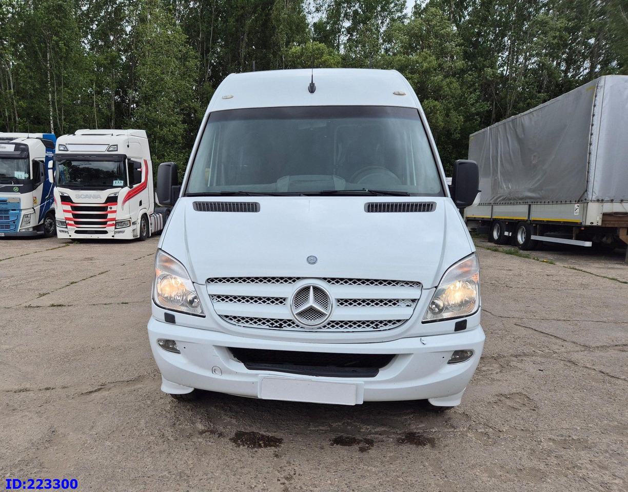 MERCEDES-BENZ Sprinter 518 VIP - 17 Seater - Туристически автобус: снимка 2 MERCEDES-BENZ Sprinter 518 VIP - 17 Seater - Туристически автобус: снимка 2
