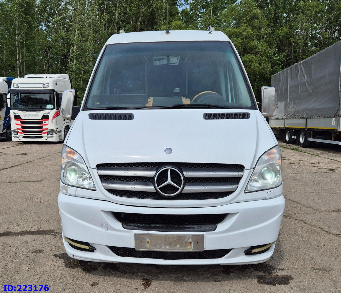 MERCEDES-BENZ Sprinter 519 VIP Luxury - Микробус, Пътнически бус: снимка 2 MERCEDES-BENZ Sprinter 519 VIP Luxury - Микробус, Пътнически бус: снимка 2
