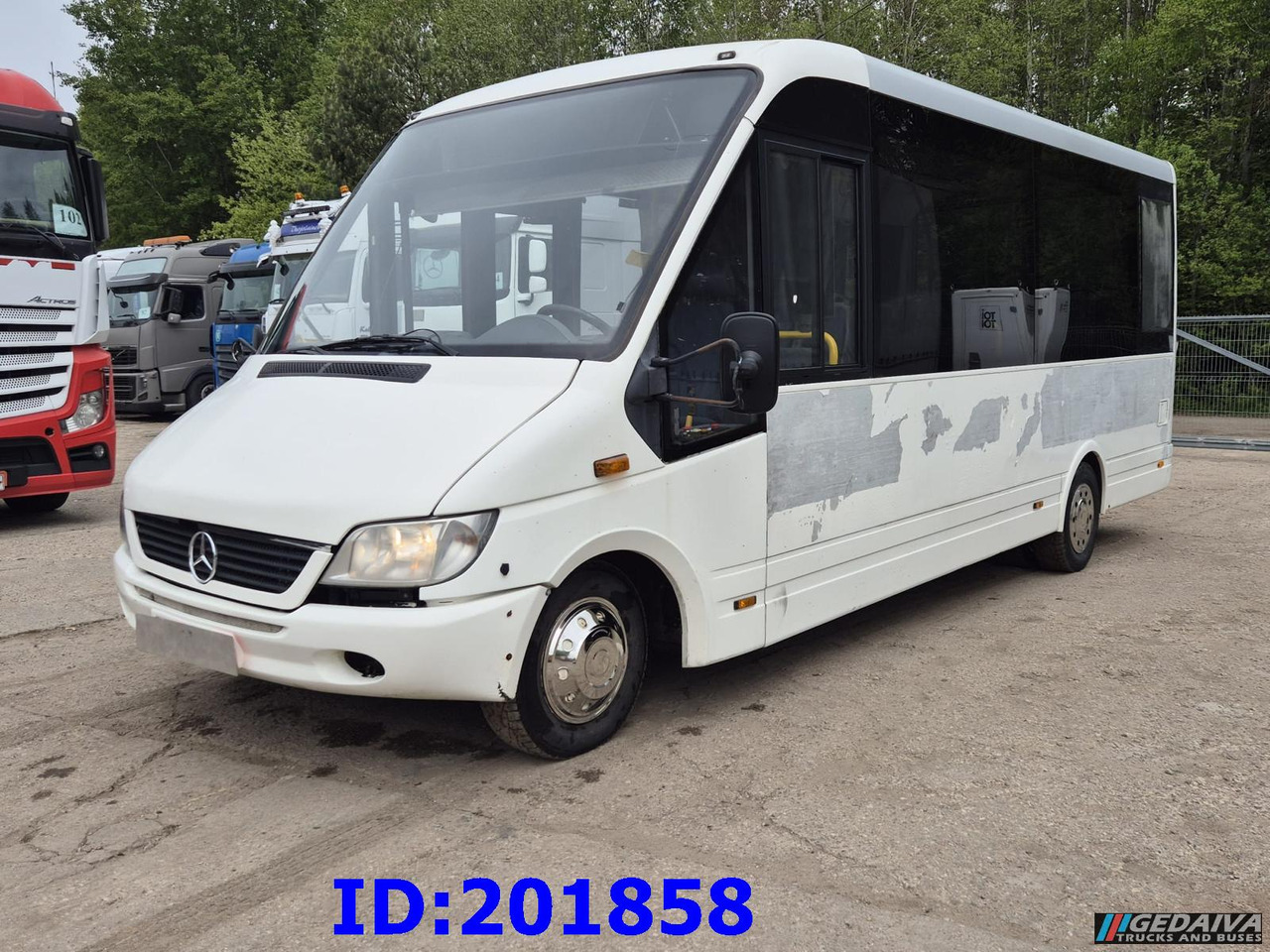 MERCEDES-BENZ Sprinter 616 - 27 Place - Градски автобус: снимка 4 MERCEDES-BENZ Sprinter 616 - 27 Place - Градски автобус: снимка 4
