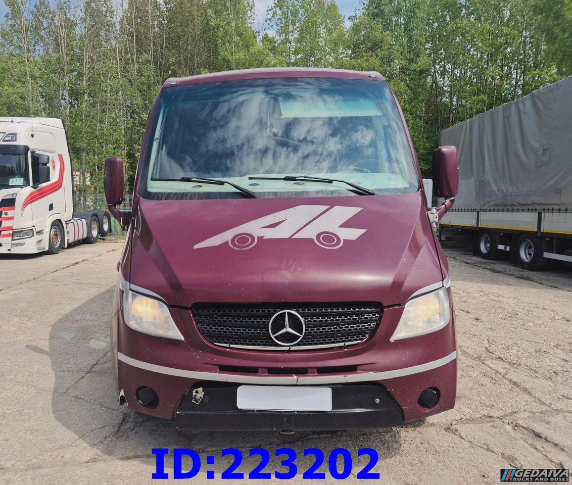 MERCEDES-BENZ Sunrider 818D Vario 33 - Seater - Туристически автобус: снимка 2 MERCEDES-BENZ Sunrider 818D Vario 33 - Seater - Туристически автобус: снимка 2