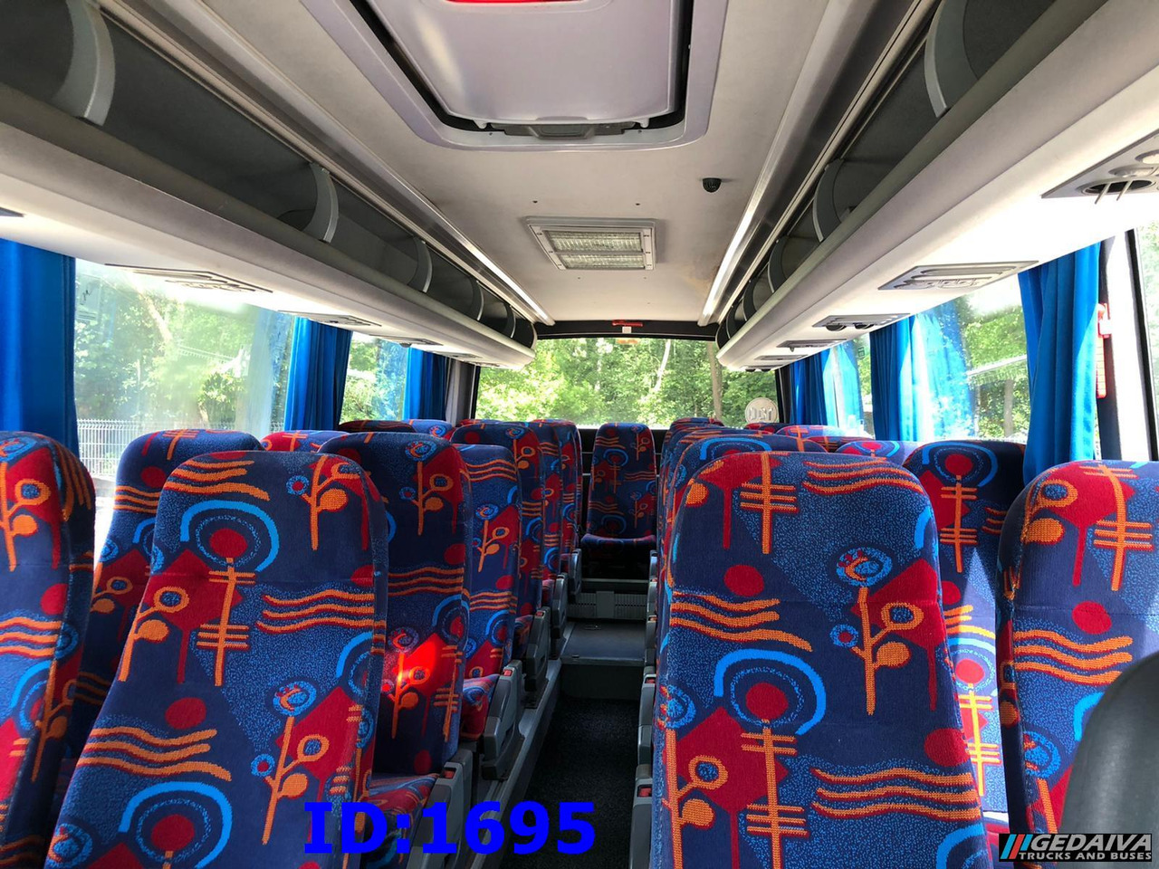 Туристически автобус MERCEDES-BENZ Vario Medio 815 30-Seater: снимка 15