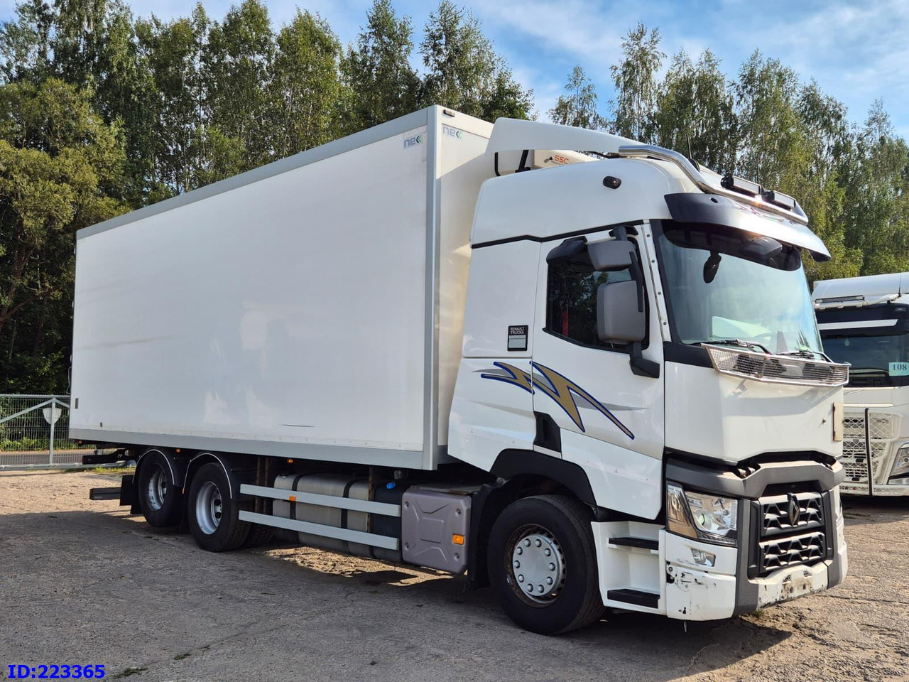 RENAULT T520 6x2 Euro 6 (Box 7.82m) - Камион фургон: снимка 4 RENAULT T520 6x2 Euro 6 (Box 7.82m) - Камион фургон: снимка 4