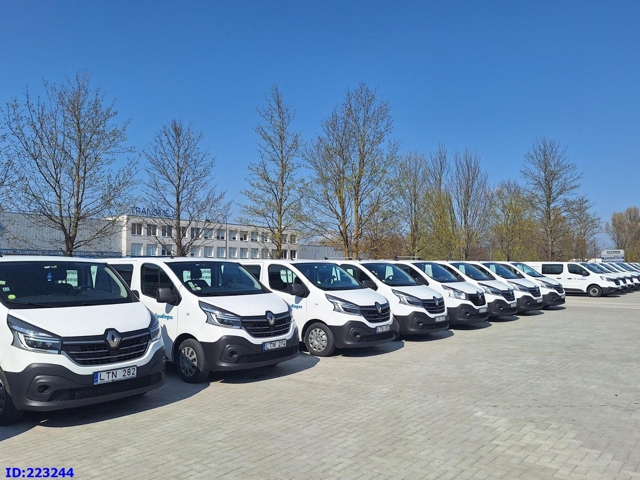 RENAULT Trafic (6pcs. available) - Бус с двойна кабина: снимка 1 RENAULT Trafic (6pcs. available) - Бус с двойна кабина: снимка 1