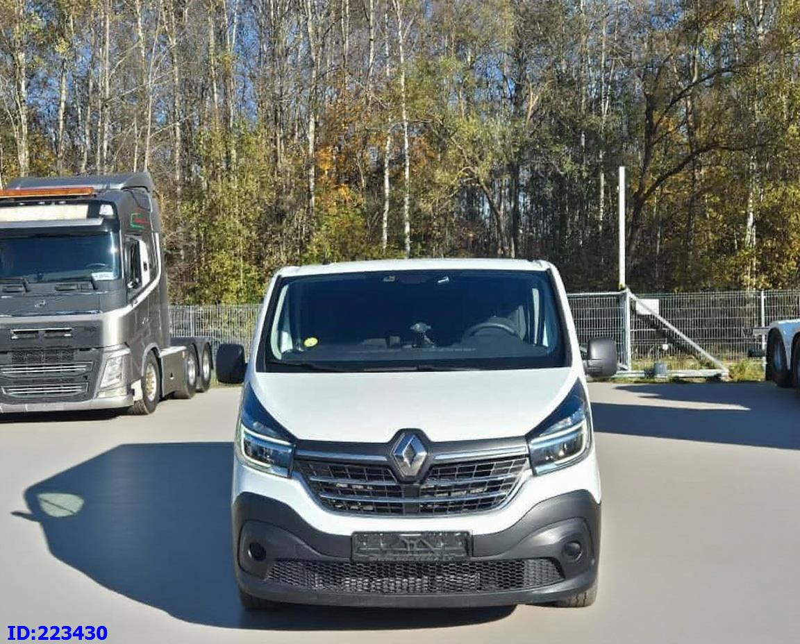 RENAULT Trafic Euro6 - Бус с двойна кабина: снимка 2 RENAULT Trafic Euro6 - Бус с двойна кабина: снимка 2