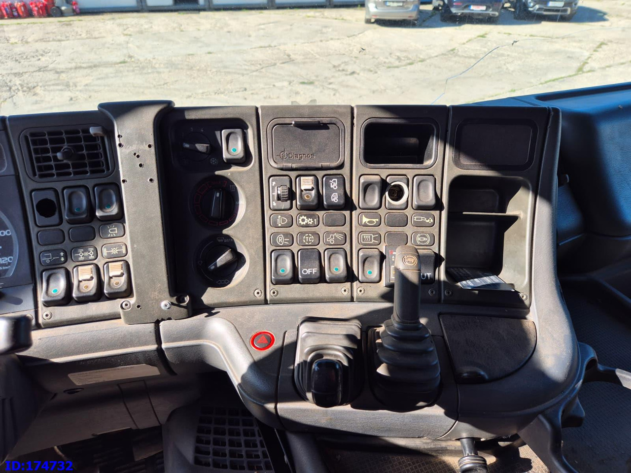 Самосвал камион SCANIA 144 - 6x4 - Full Steel - Big Axles - 3 Pedals: снимка 12