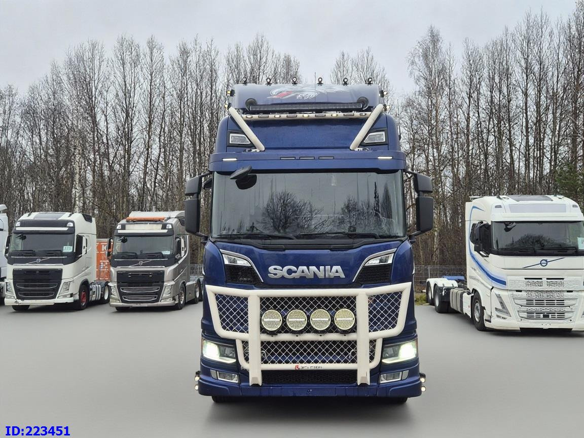 SCANIA R650 Full air 8x4 Steering axle (3 pedal) - Шаси кабина: снимка 2 SCANIA R650 Full air 8x4 Steering axle (3 pedal) - Шаси кабина: снимка 2