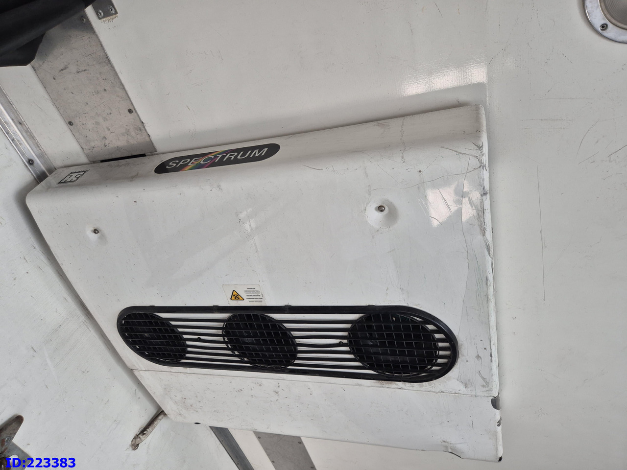 THERMO KING T1200R - Хладилен агрегат: снимка 4 THERMO KING T1200R - Хладилен агрегат: снимка 4