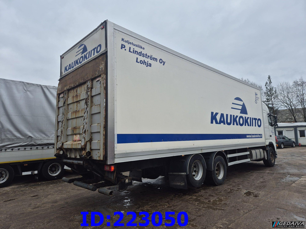 VOLVO FH13 480HP 6x2 Manual 10 tyres - Изотермичен камион: снимка 5 VOLVO FH13 480HP 6x2 Manual 10 tyres - Изотермичен камион: снимка 5