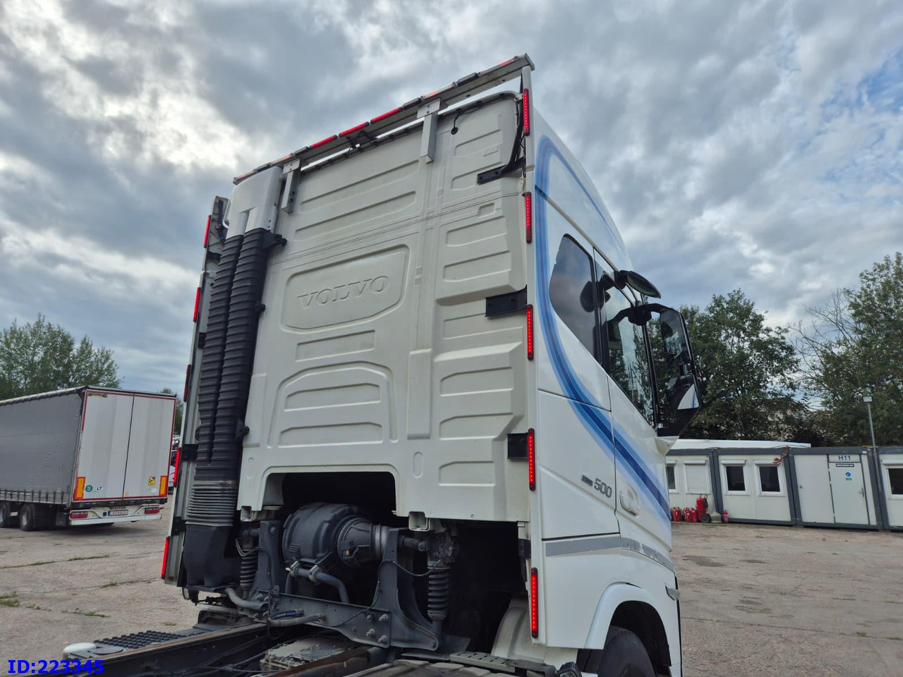 VOLVO FH13 500HP 6x2 10 tyre - New generation - Шаси кабина: снимка 5 VOLVO FH13 500HP 6x2 10 tyre - New generation - Шаси кабина: снимка 5