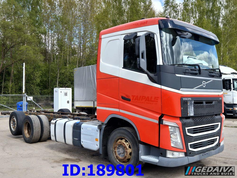 VOLVO FH13 500HP 6x2 Euro6 - Шаси кабина: снимка 4 VOLVO FH13 500HP 6x2 Euro6 - Шаси кабина: снимка 4