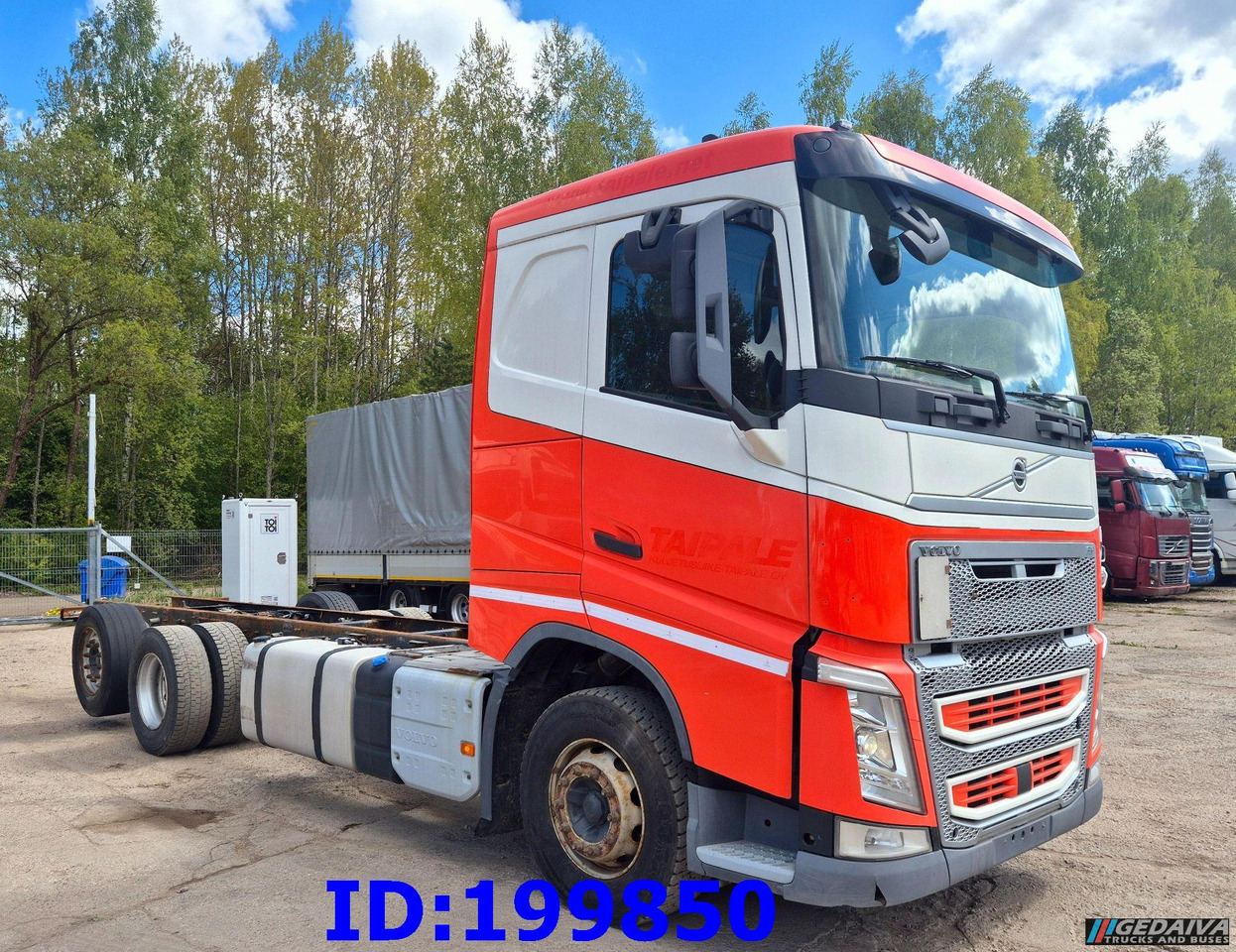 VOLVO FH13 540HP 6x2 Euro6 - Шаси кабина: снимка 4 VOLVO FH13 540HP 6x2 Euro6 - Шаси кабина: снимка 4