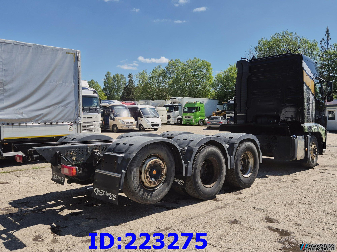 VOLVO FH13 540HP 8X4 (Steering axle) RETARDER - Шаси кабина: снимка 5 VOLVO FH13 540HP 8X4 (Steering axle) RETARDER - Шаси кабина: снимка 5