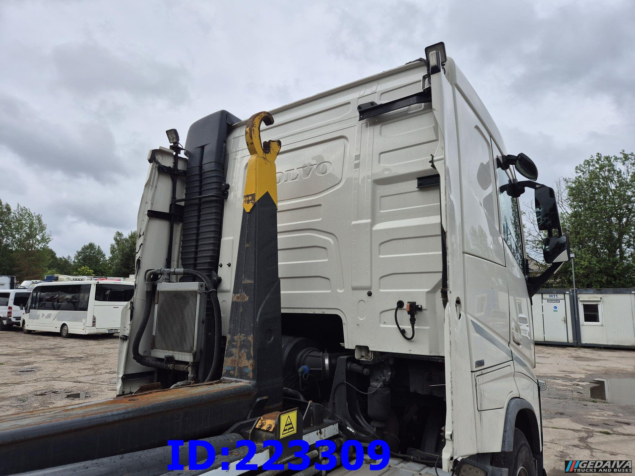VOLVO FH13 540HP 8x2 Hook lift (2axles steering - 2 axles lifting) - Мултилифт с кука камион: снимка 5 VOLVO FH13 540HP 8x2 Hook lift (2axles steering - 2 axles lifting) - Мултилифт с кука камион: снимка 5