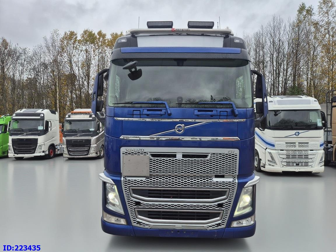 VOLVO FH13 540HP 8x4 (steering axle) - Шаси кабина: снимка 2 VOLVO FH13 540HP 8x4 (steering axle) - Шаси кабина: снимка 2