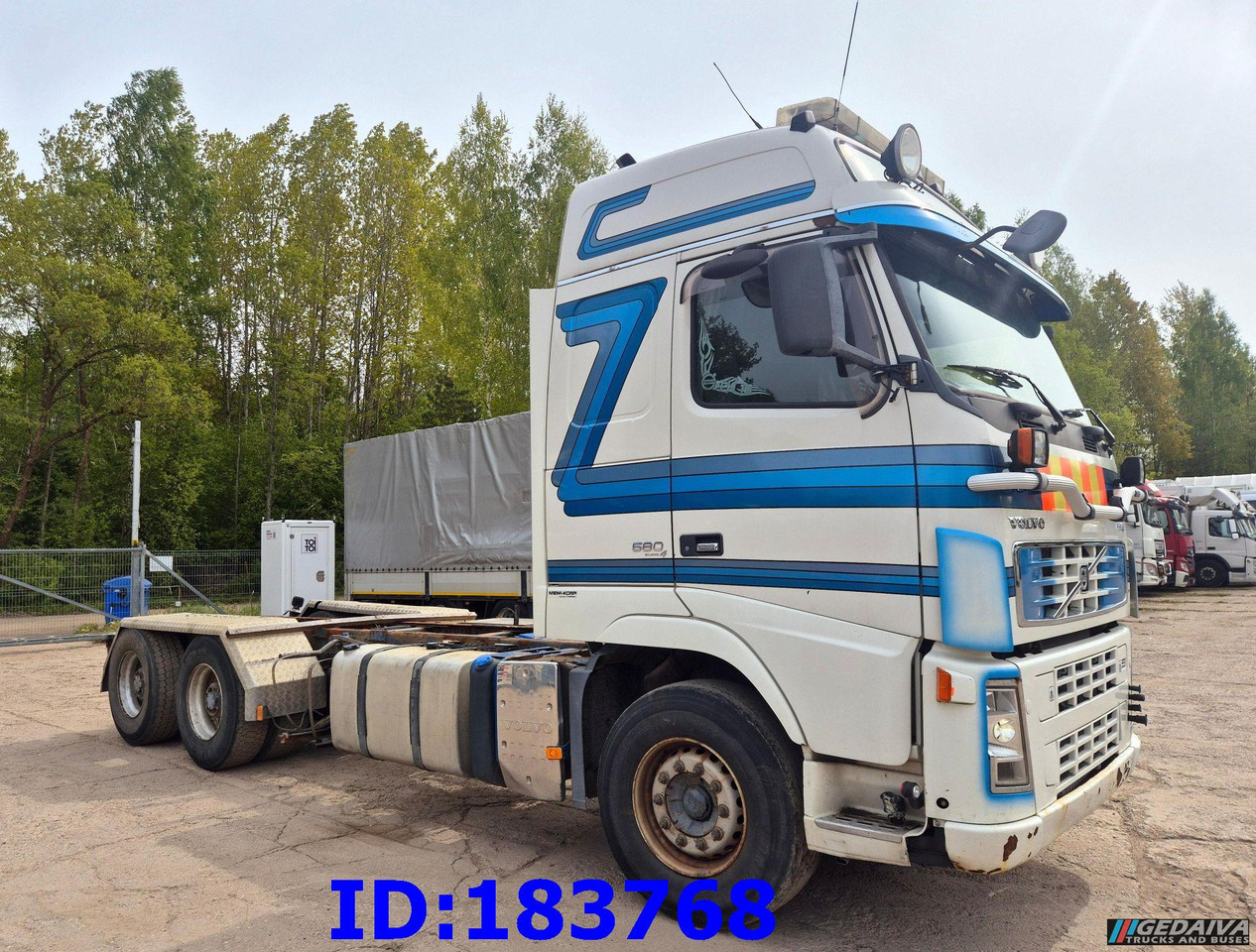 VOLVO FH16 580HP 6x4 BigAxles - Шаси кабина: снимка 4 VOLVO FH16 580HP 6x4 BigAxles - Шаси кабина: снимка 4