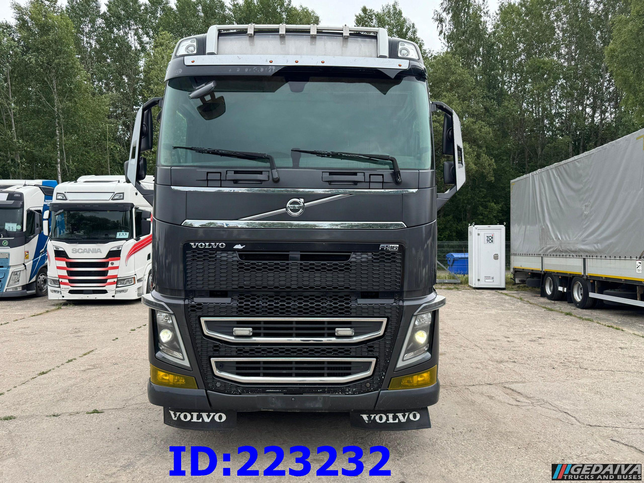 VOLVO FH16 700HP 8X4 Big Axles - Камион за дърва: снимка 2 VOLVO FH16 700HP 8X4 Big Axles - Камион за дърва: снимка 2