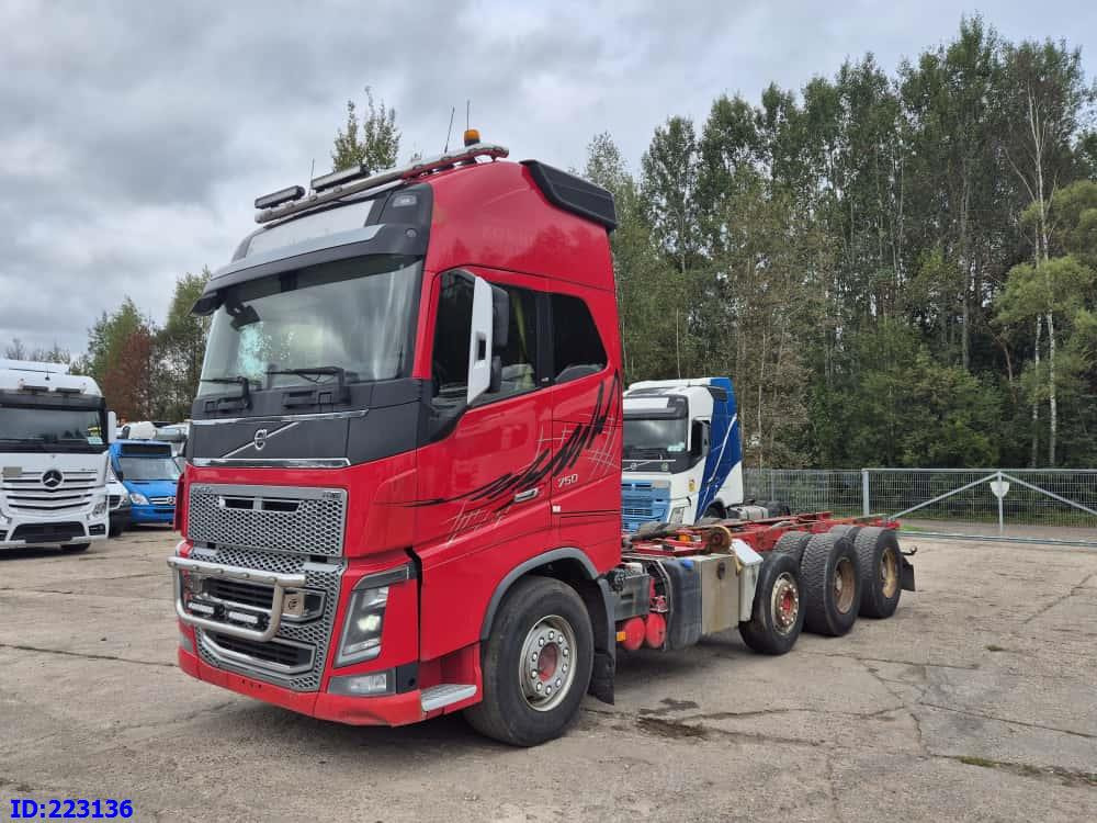 VOLVO FH16 750HP - 8x4 -Big Axles - Шаси кабина: снимка 1 VOLVO FH16 750HP - 8x4 -Big Axles - Шаси кабина: снимка 1