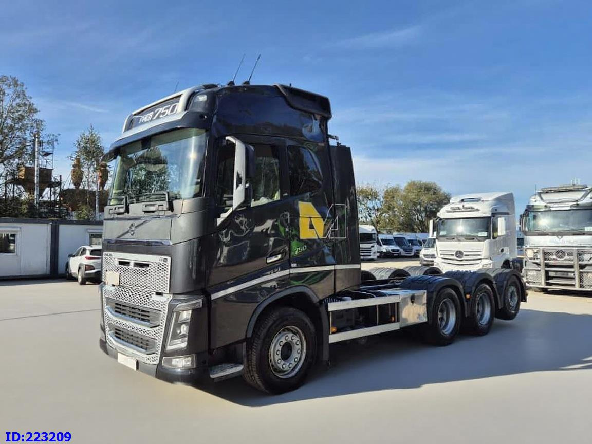 VOLVO FH16 750HP 8x4 Steering axle - Шаси кабина: снимка 1 VOLVO FH16 750HP 8x4 Steering axle - Шаси кабина: снимка 1