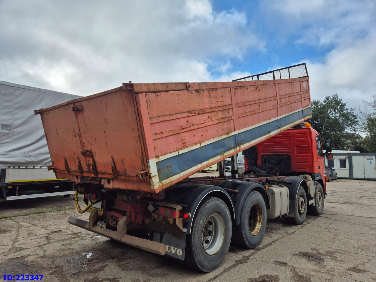 VOLVO FM12 420HP 8X4 Manual - Самосвал камион: снимка 5 VOLVO FM12 420HP 8X4 Manual - Самосвал камион: снимка 5