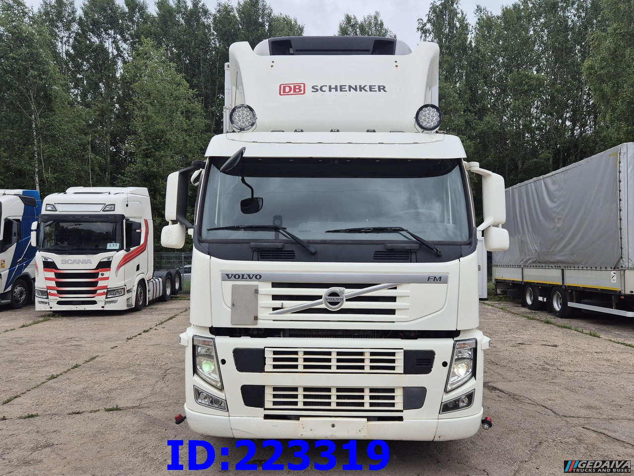 VOLVO FM13 380HP 6x2 Euro5 - Open side box - Рефрижератор камион: снимка 2 VOLVO FM13 380HP 6x2 Euro5 - Open side box - Рефрижератор камион: снимка 2