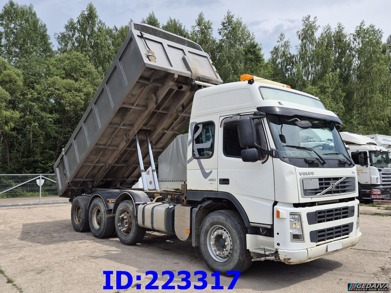 VOLVO FM13 480HP 8x4 (Big axle) - Самосвал камион: снимка 4 VOLVO FM13 480HP 8x4 (Big axle) - Самосвал камион: снимка 4