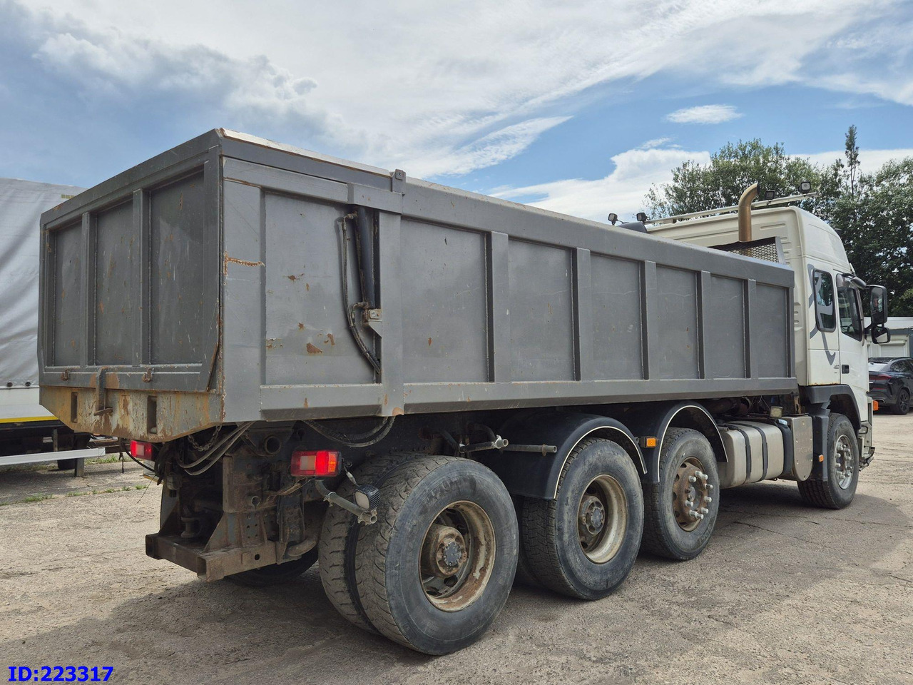 VOLVO FM13 480HP 8x4 (Big axle) - Самосвал камион: снимка 5 VOLVO FM13 480HP 8x4 (Big axle) - Самосвал камион: снимка 5