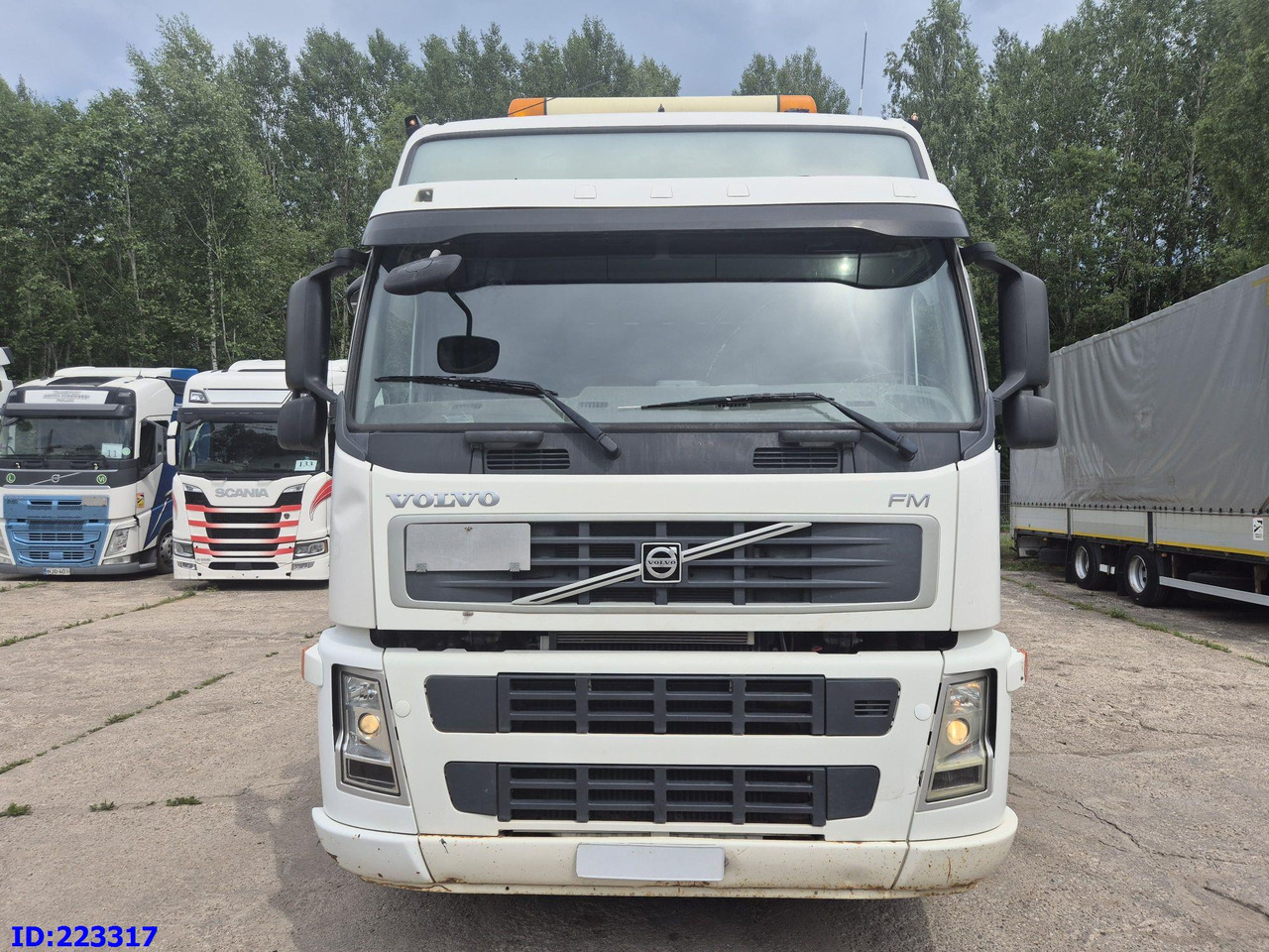 VOLVO FM13 480HP 8x4 (Big axle) - Самосвал камион: снимка 2 VOLVO FM13 480HP 8x4 (Big axle) - Самосвал камион: снимка 2