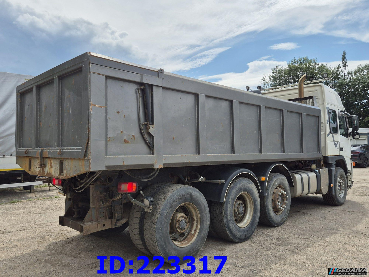 VOLVO FM13 480HP 8x4 (Big axle) - Самосвал камион: снимка 5 VOLVO FM13 480HP 8x4 (Big axle) - Самосвал камион: снимка 5