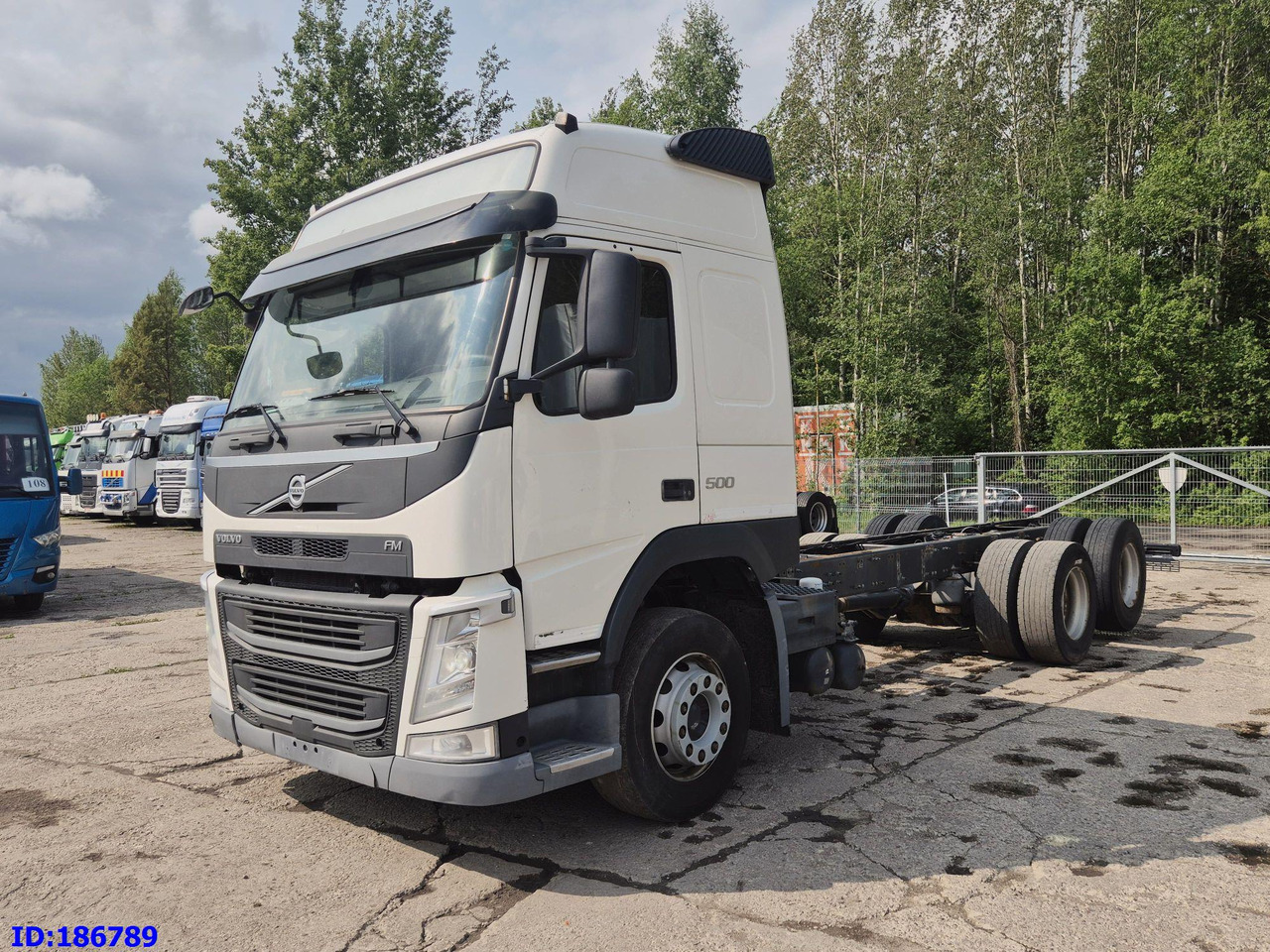VOLVO FM13 500HP 6x2 - Шаси кабина: снимка 1 VOLVO FM13 500HP 6x2 - Шаси кабина: снимка 1
