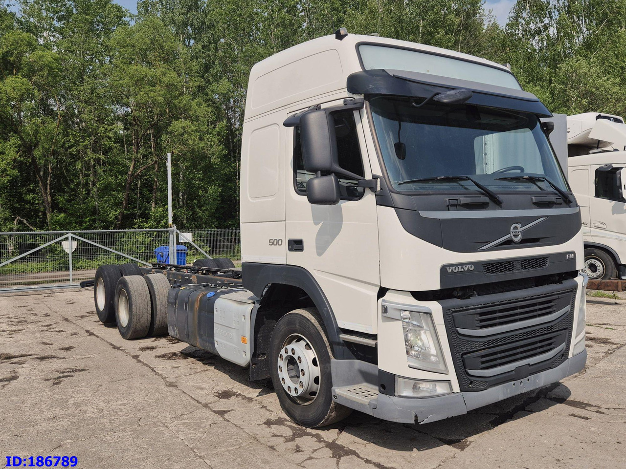 VOLVO FM13 500HP 6x2 - Шаси кабина: снимка 4 VOLVO FM13 500HP 6x2 - Шаси кабина: снимка 4